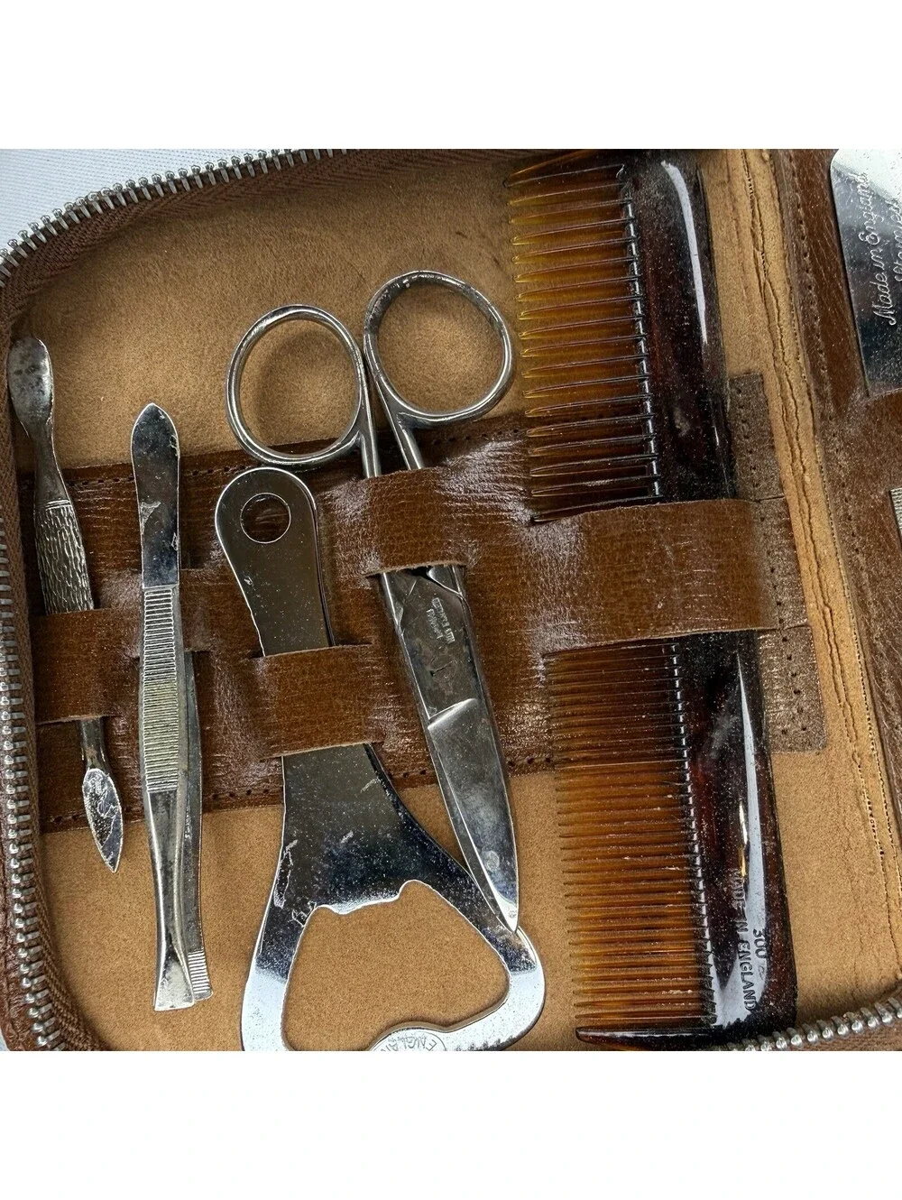 Vintage Trojan Made in England Leather Travel Grooming Shaving Kit Gillette
